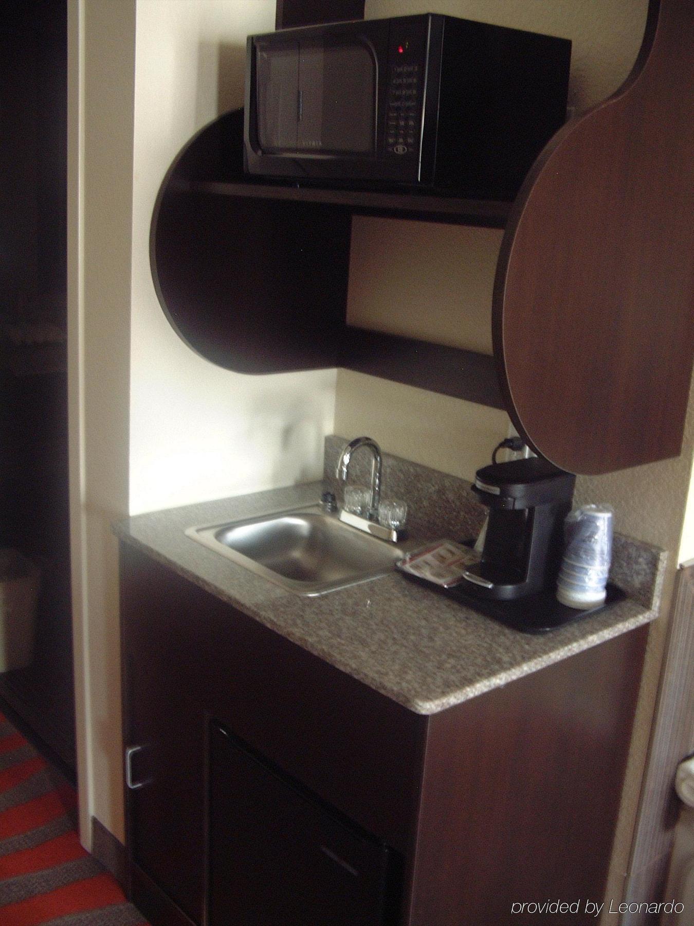 Holiday Inn Express And Suites - Bradford By Ihg Szoba fotó