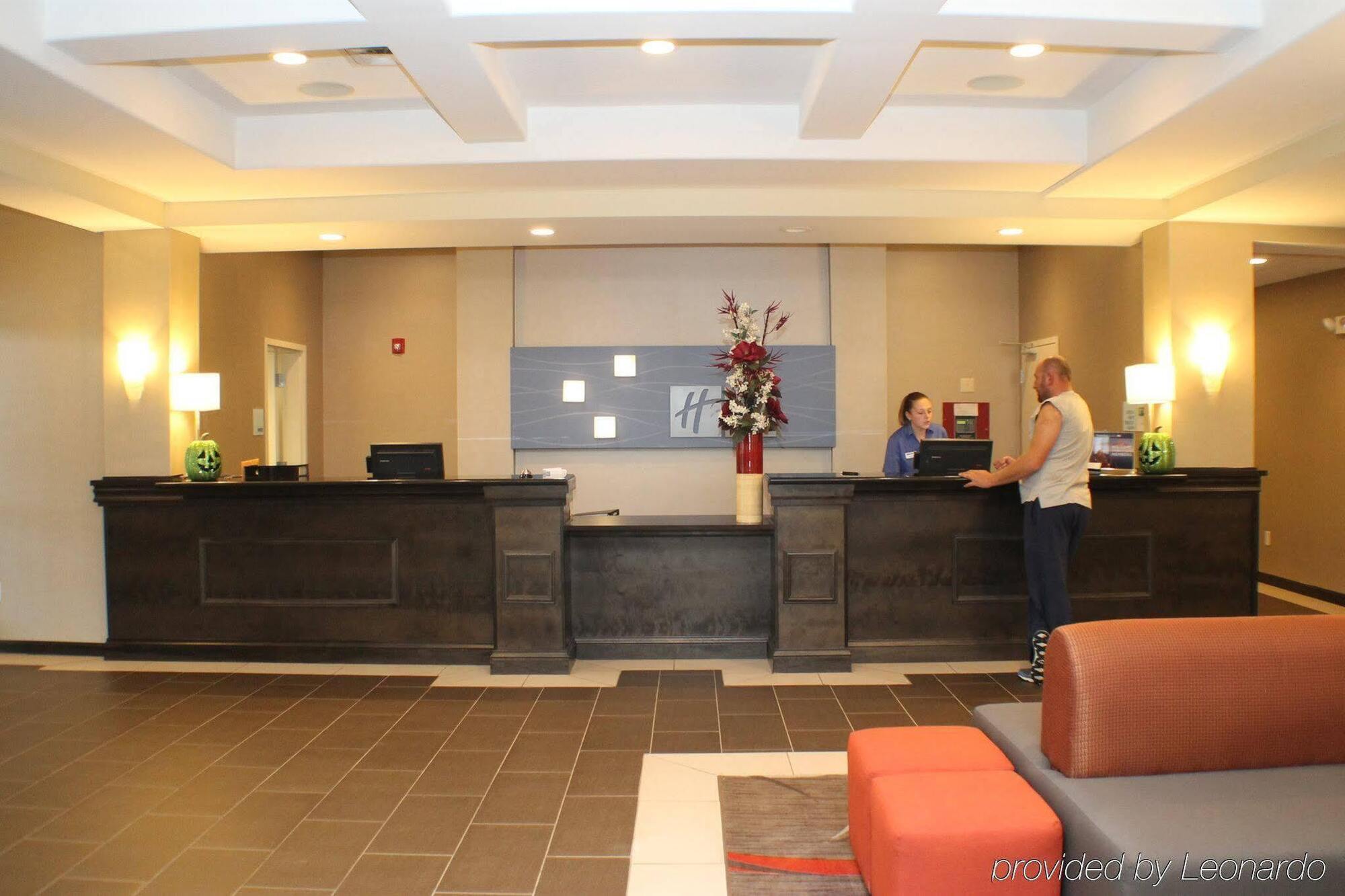 Holiday Inn Express And Suites - Bradford By Ihg Kültér fotó